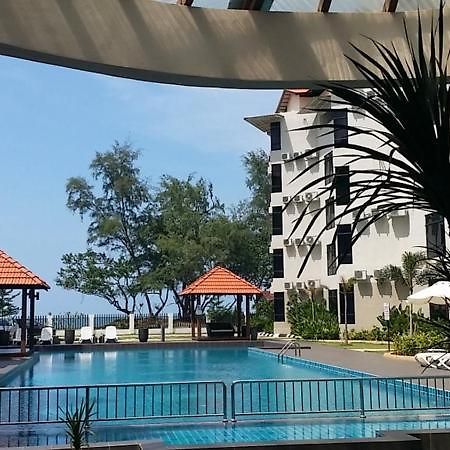 Samsuria Beach Resort & Residence Cherating Esterno foto