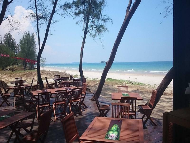 Samsuria Beach Resort & Residence Cherating Esterno foto