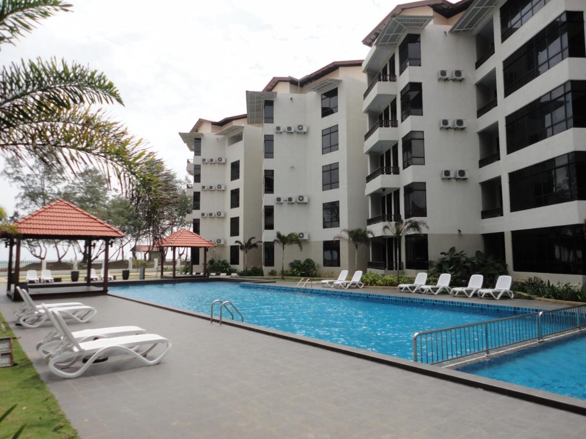Samsuria Beach Resort & Residence Cherating Esterno foto