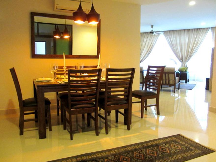 Samsuria Beach Resort & Residence Cherating Esterno foto