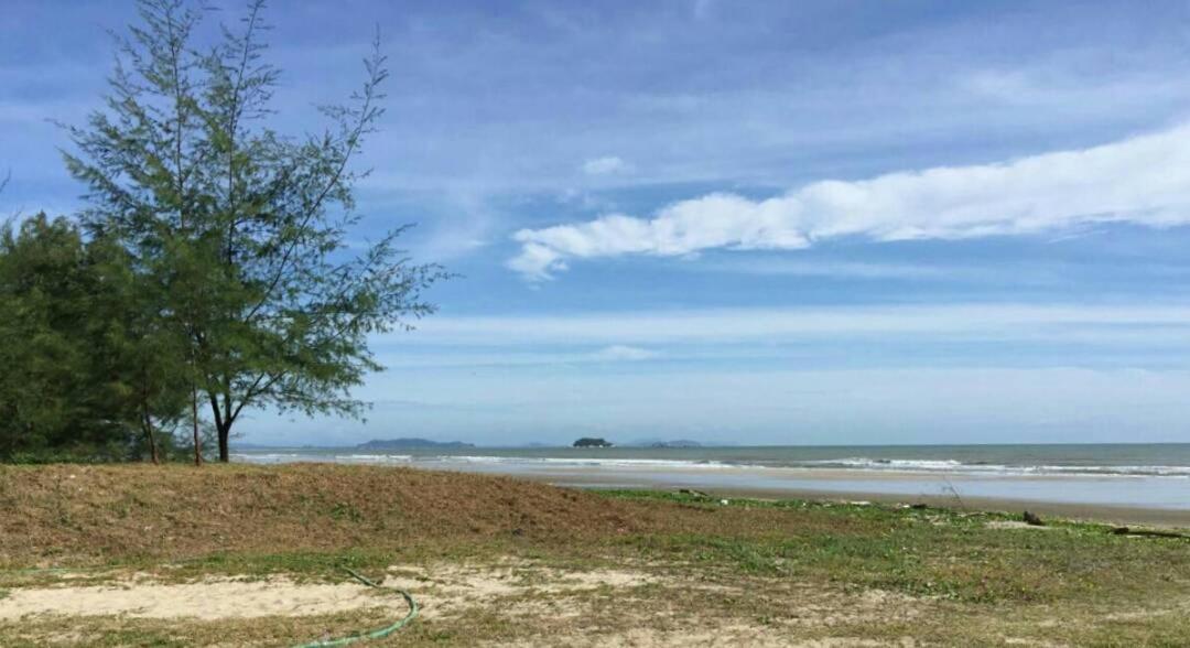 Samsuria Beach Resort & Residence Cherating Esterno foto